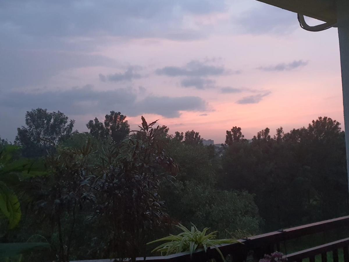 Serene Home Stay Бангалор Экстерьер фото